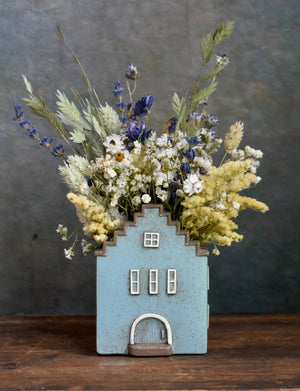 
                  
                    Load image into Gallery viewer, Everlasting Dutch House Arrangement Kit
                  
                