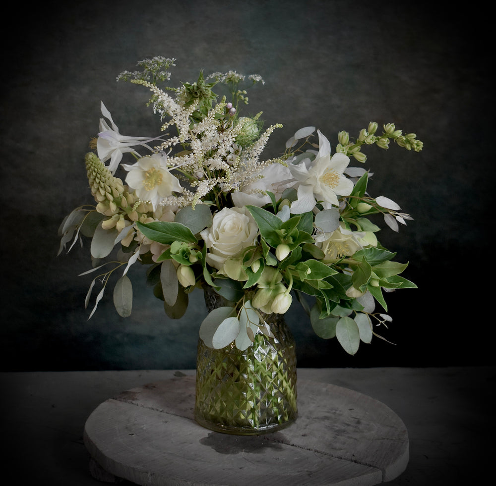 
                  
                    Load image into Gallery viewer, Table Flowers ~ &amp;#39;ready to wear&amp;#39; wedding collection
                  
                