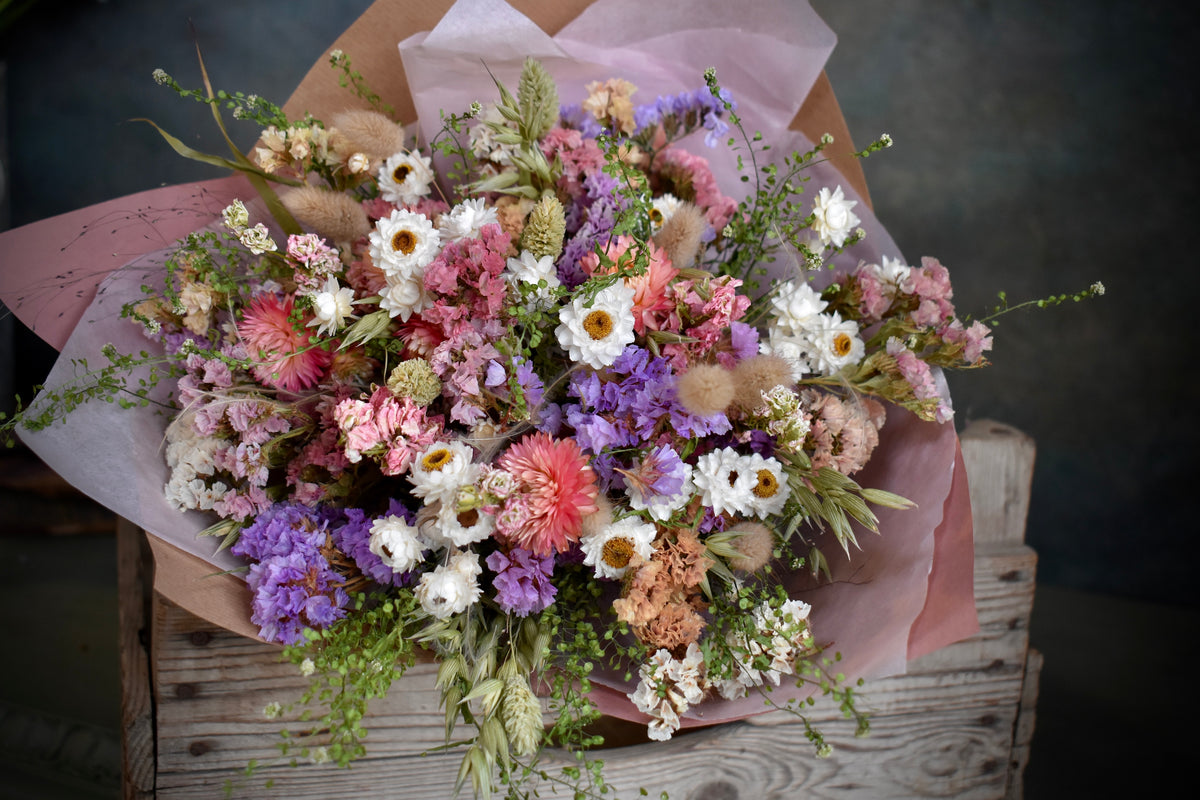 'Wild Flower Everlasting Bouquet' Mixed Meadow pastels The
